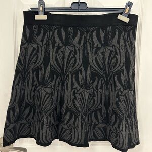 Max Studio Black and Grey Patterned Knit Skirt, Sz L